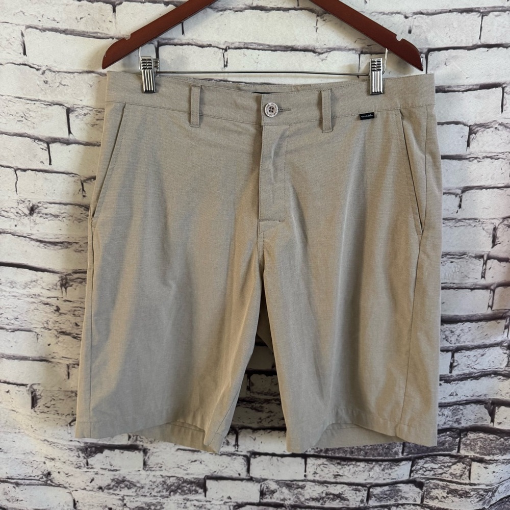 Travis Mathew Beck Shorts SZ 34 Golf